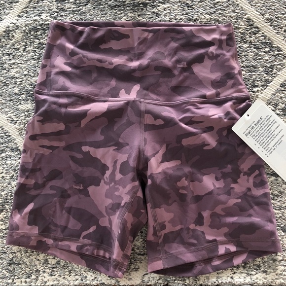 NWT Lululemon Align Shorts Pink Camo 6” - Picture 3 of 4